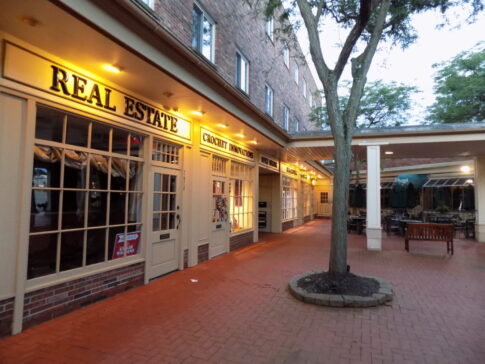 Brecksville Town Center