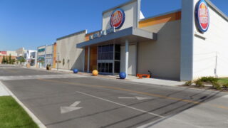 Dave & Buster’s